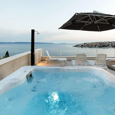 Anadea Mit Whirlpool By Interhome Vakantiehuis Trogir